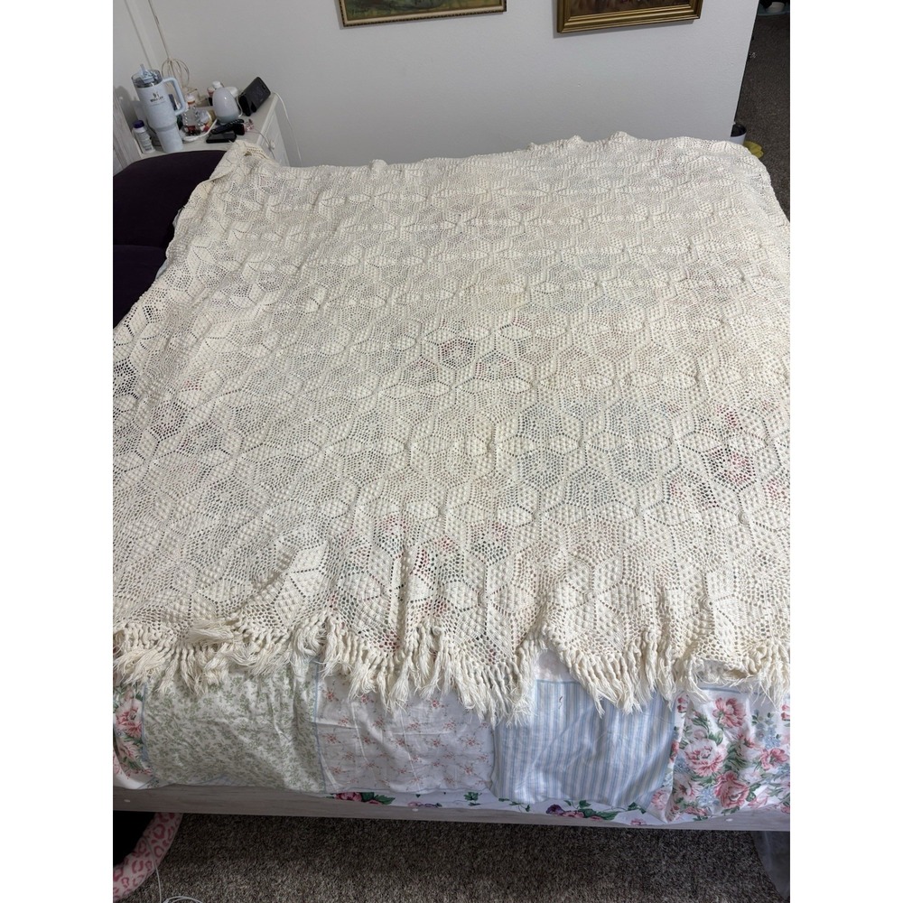 Vintage Hand Crocheted Bed Blanket Coverlet 88"‎ x 76" Shabby Chic Farmhouse